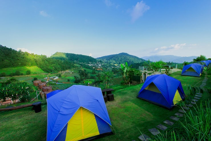 Menikmati Alam: Tempat Camping di Bandung dengan Fasilitas Sewa